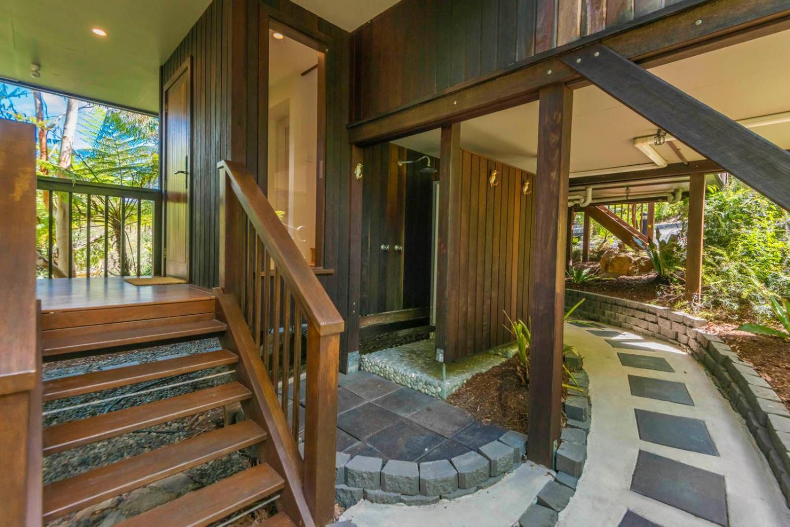 The Oasis Apartments And Treetop Houses Byron Bay Exterior foto